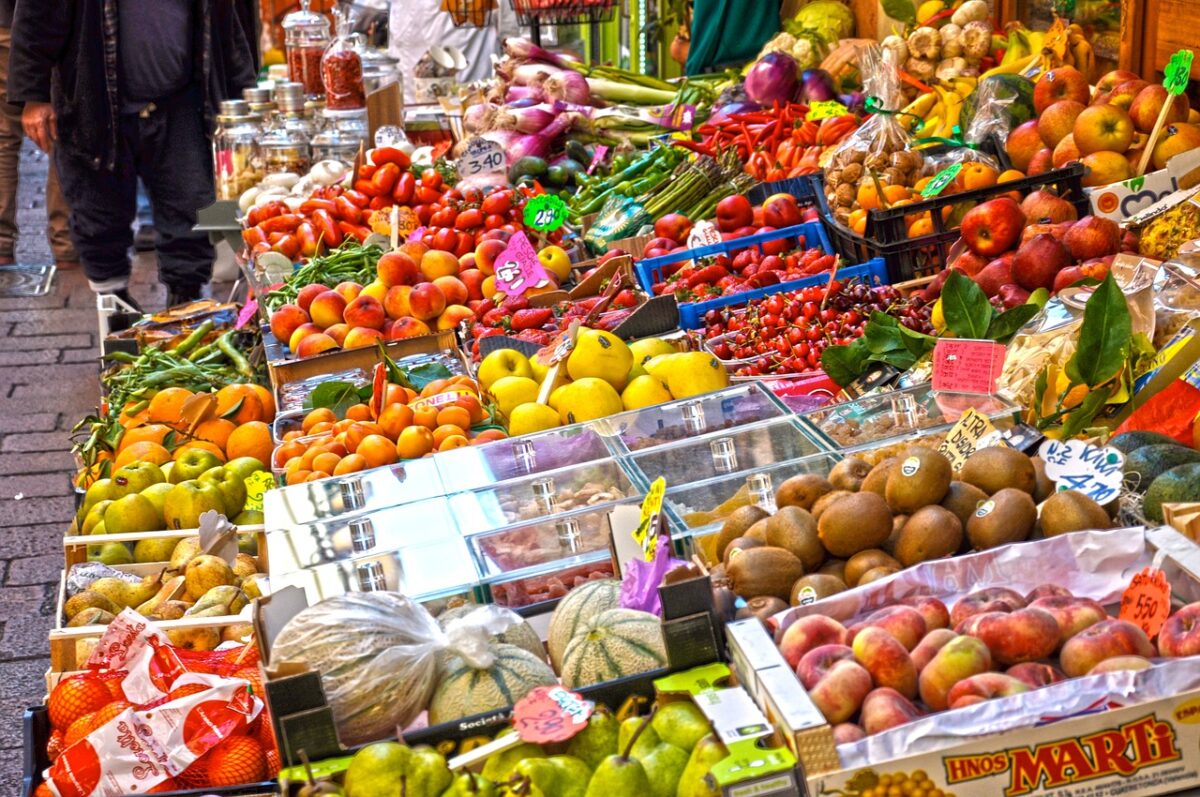 Le città italiane dove si spende di più: la classifica 2025