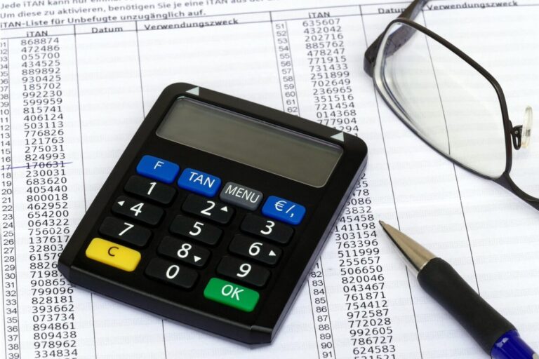 Insegnanti precari inclusi: come cambia la carta docente