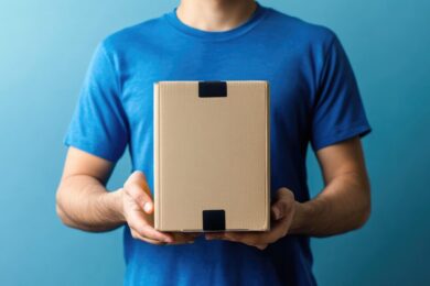 Impatto della nuova tassa sui pacchi: come cambierà il commercio internazionale