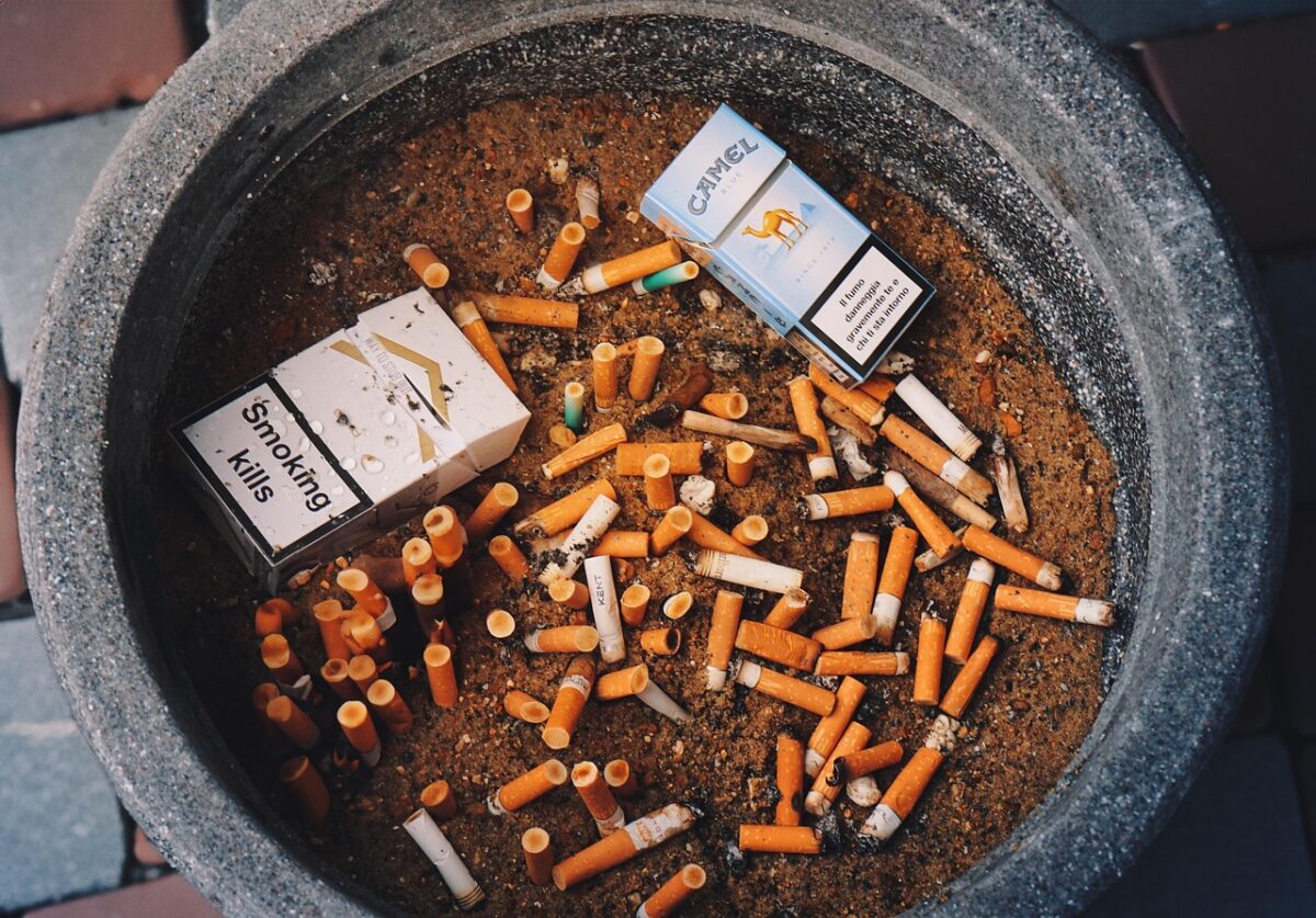 Tabacchi, dal 5 giugno cambiano i prezzi: rincari per le sigarette, piccoli ribassi per e-cig e tabacco riscaldato