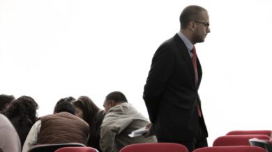 Rinnovi Contrattuali Scuola e Accrediti in Arrivo: le Novità per Docenti e Personale ATA