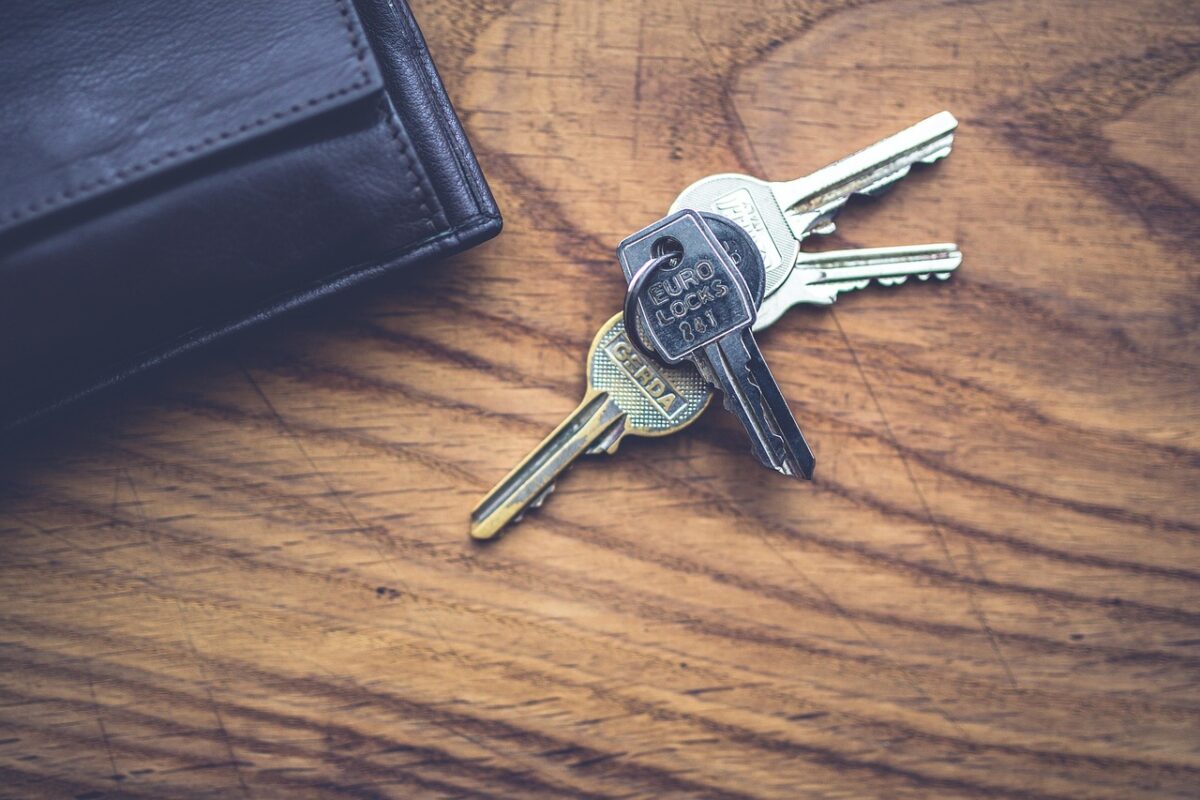 key, keys, lock, wallet, wood, top, brown key, key, key, key, keys, keys, keys, keys, keys, wallet, wallet, wallet, wallet